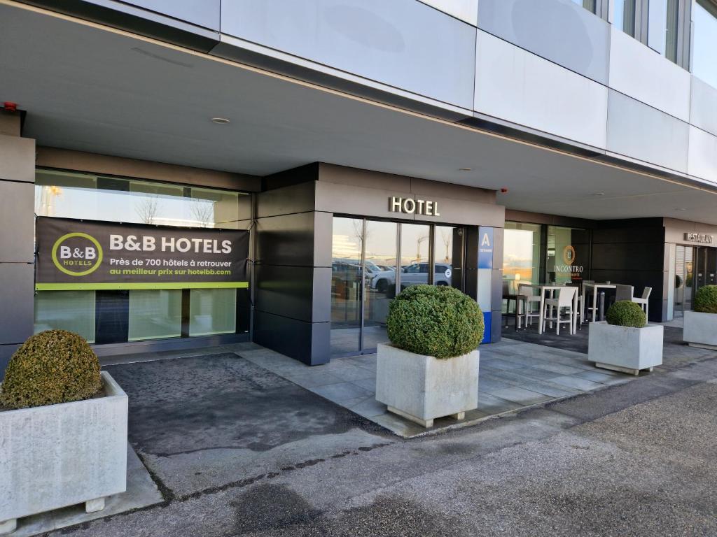B&B Hotel Lausanne Crissier Esterno foto